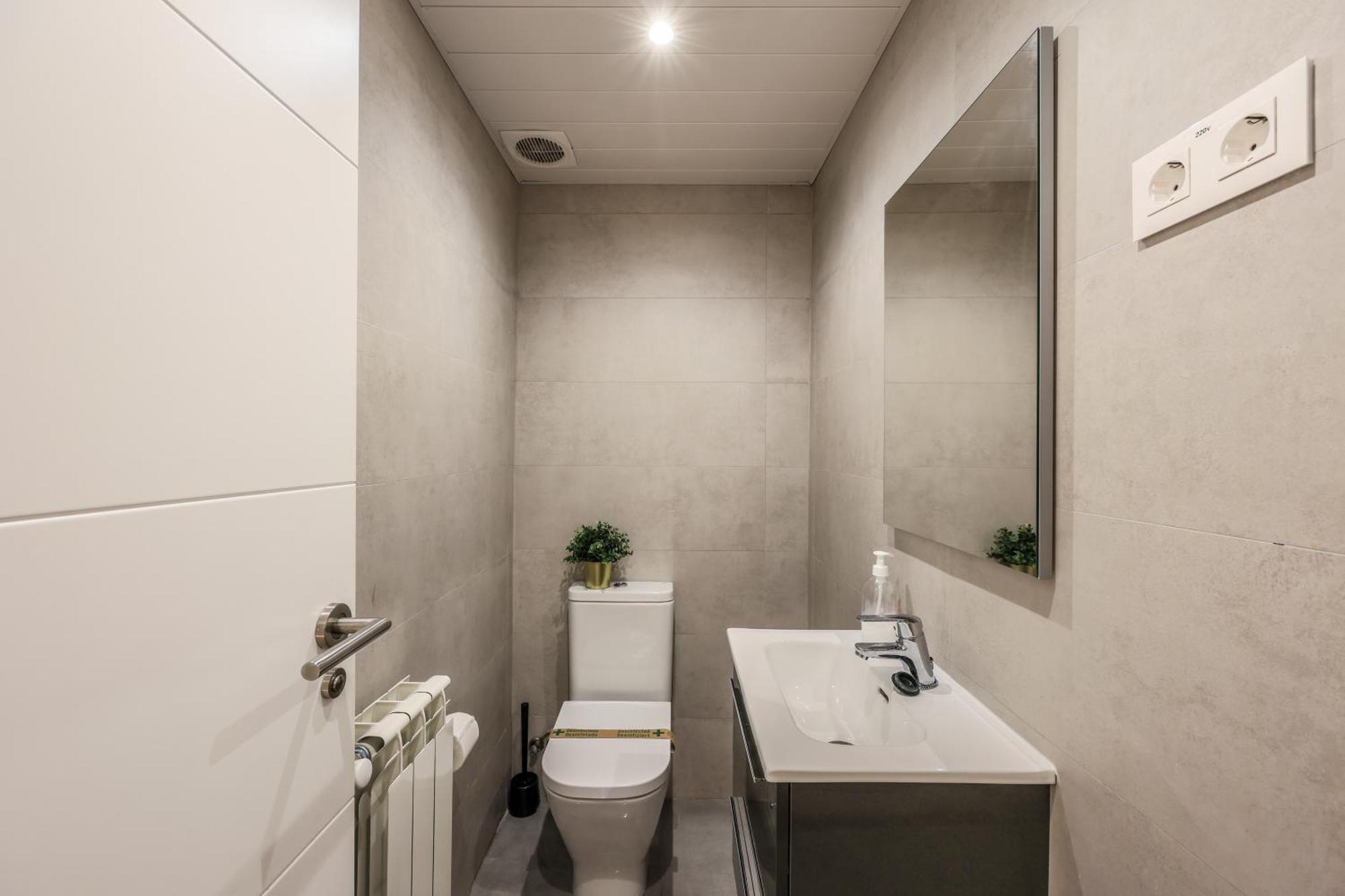Amazinn Places Blasco De Garay 113 Madrid Exterior photo