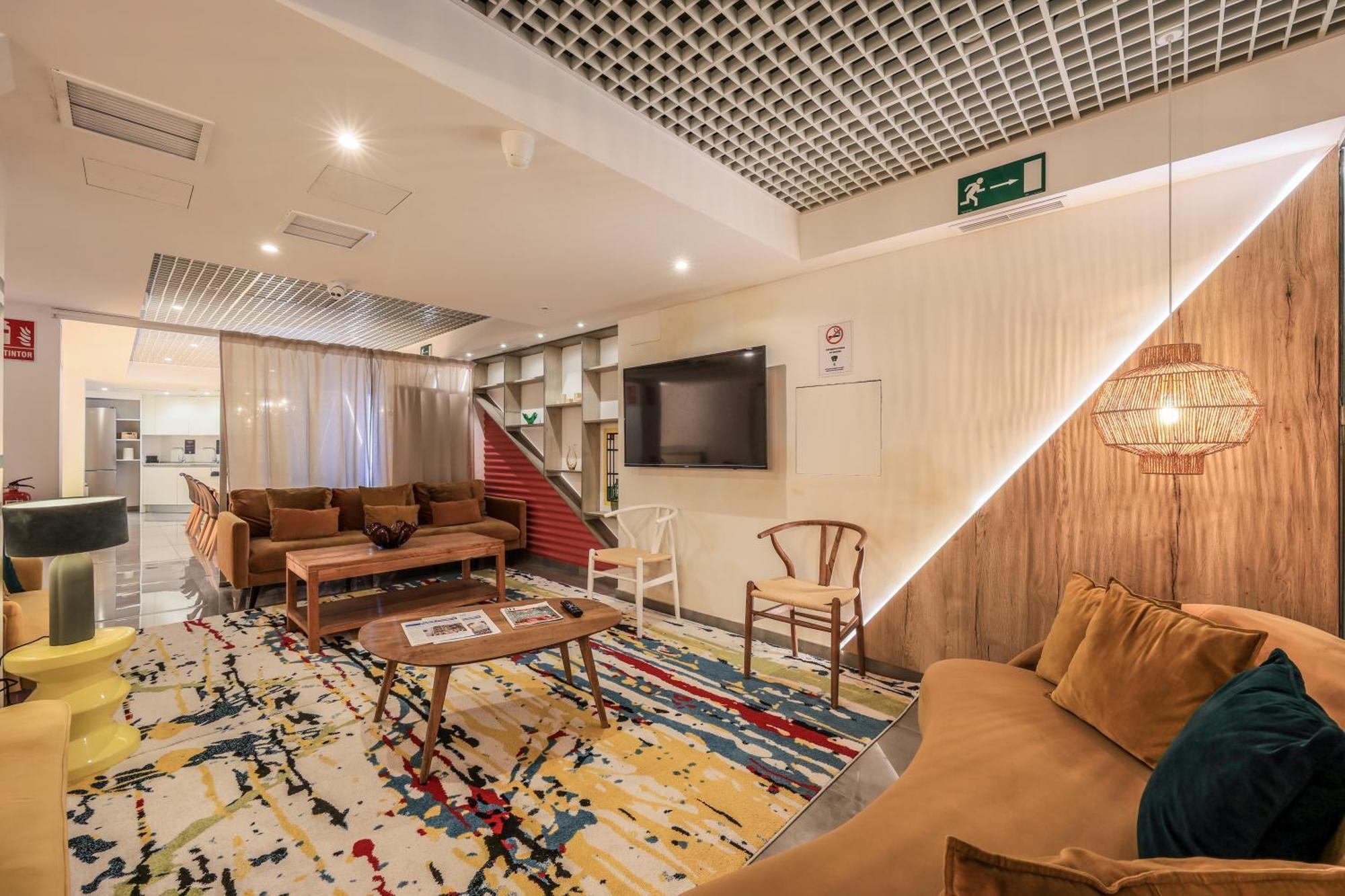 Amazinn Places Blasco De Garay 113 Madrid Exterior photo